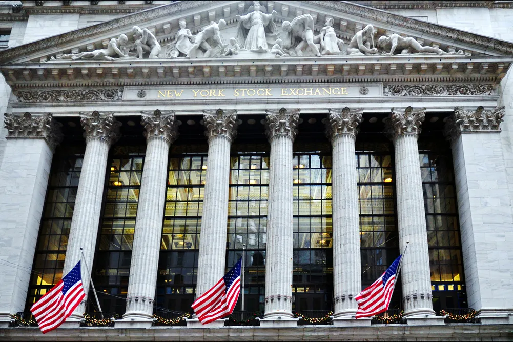 Wall Street vor der neuen Woche: Starker Arbeitsmarkt macht die Zinsfrage wieder zum Börsenthema Nummer eins